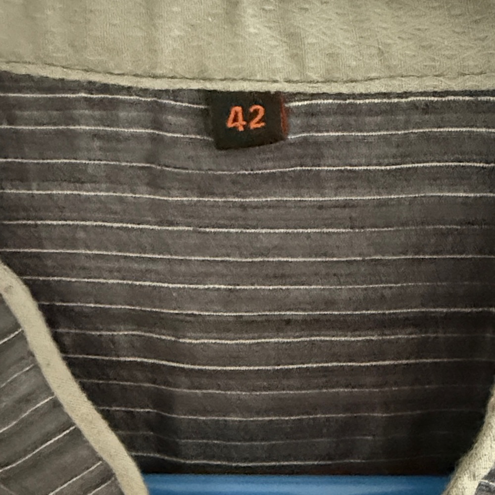 Gray And White Patterned Kurta - image 2